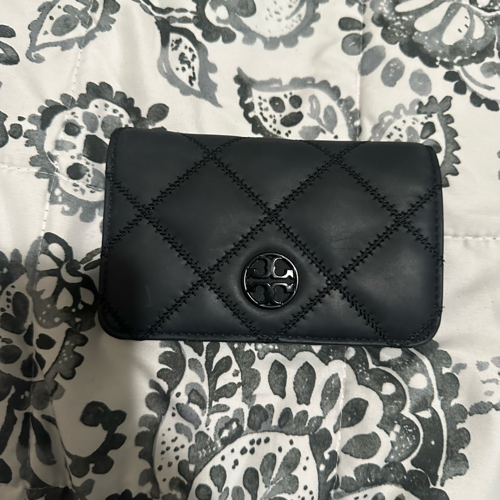 Tory Burch Black Quilted Leather Compact Wallet with Logo